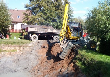 Čištění jezírka