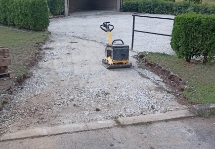 Demolice starého parketu v Rozseči